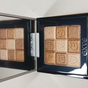 GXVE Gwen Stefani check my glow Kara5 Country highlighter New